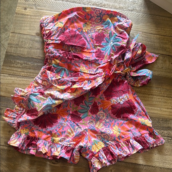 Floral Strapless Mini Romper - Picture 4 of 4